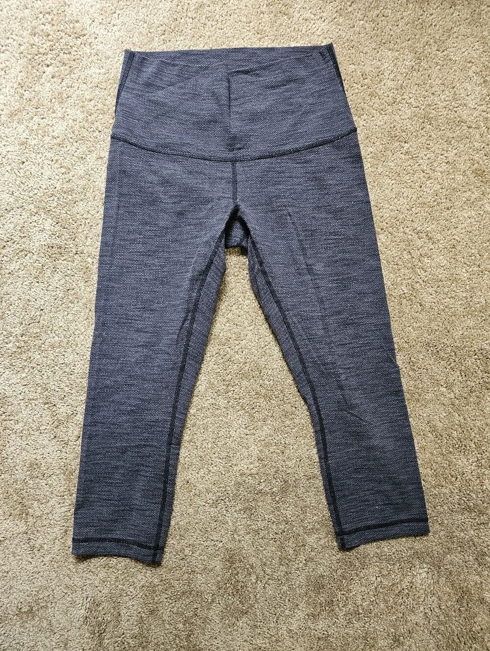 Lululemon High-Rise Heathered Capri Leggings - Dark Gray Size 8